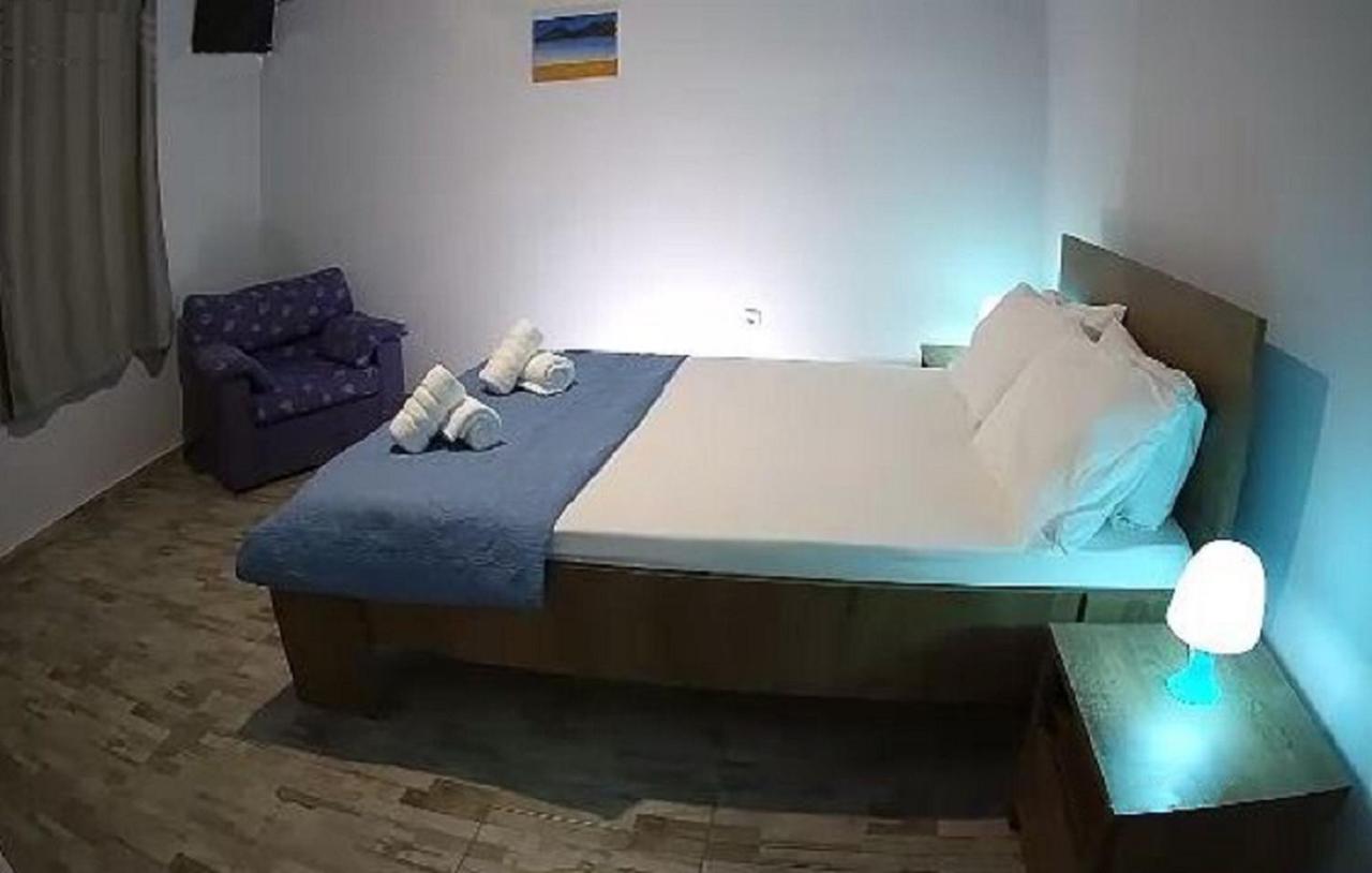 Araliki Apartments & Studios Loutra Edipsou  Buitenkant foto