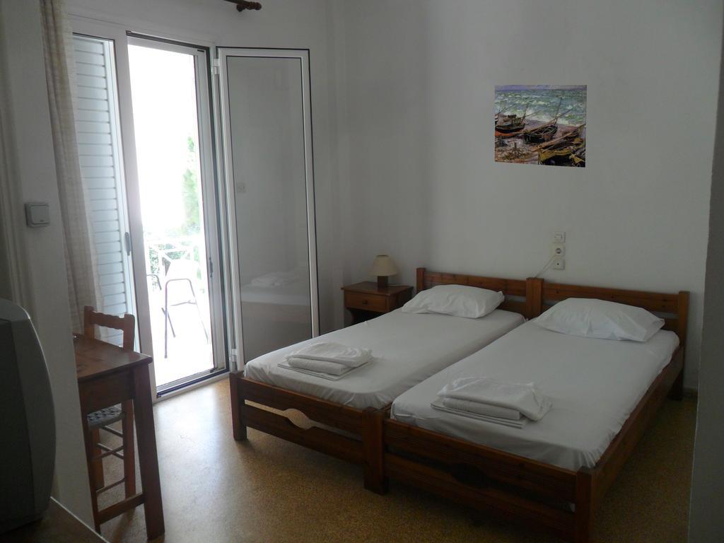 Araliki Apartments & Studios Loutra Edipsou  Kamer foto