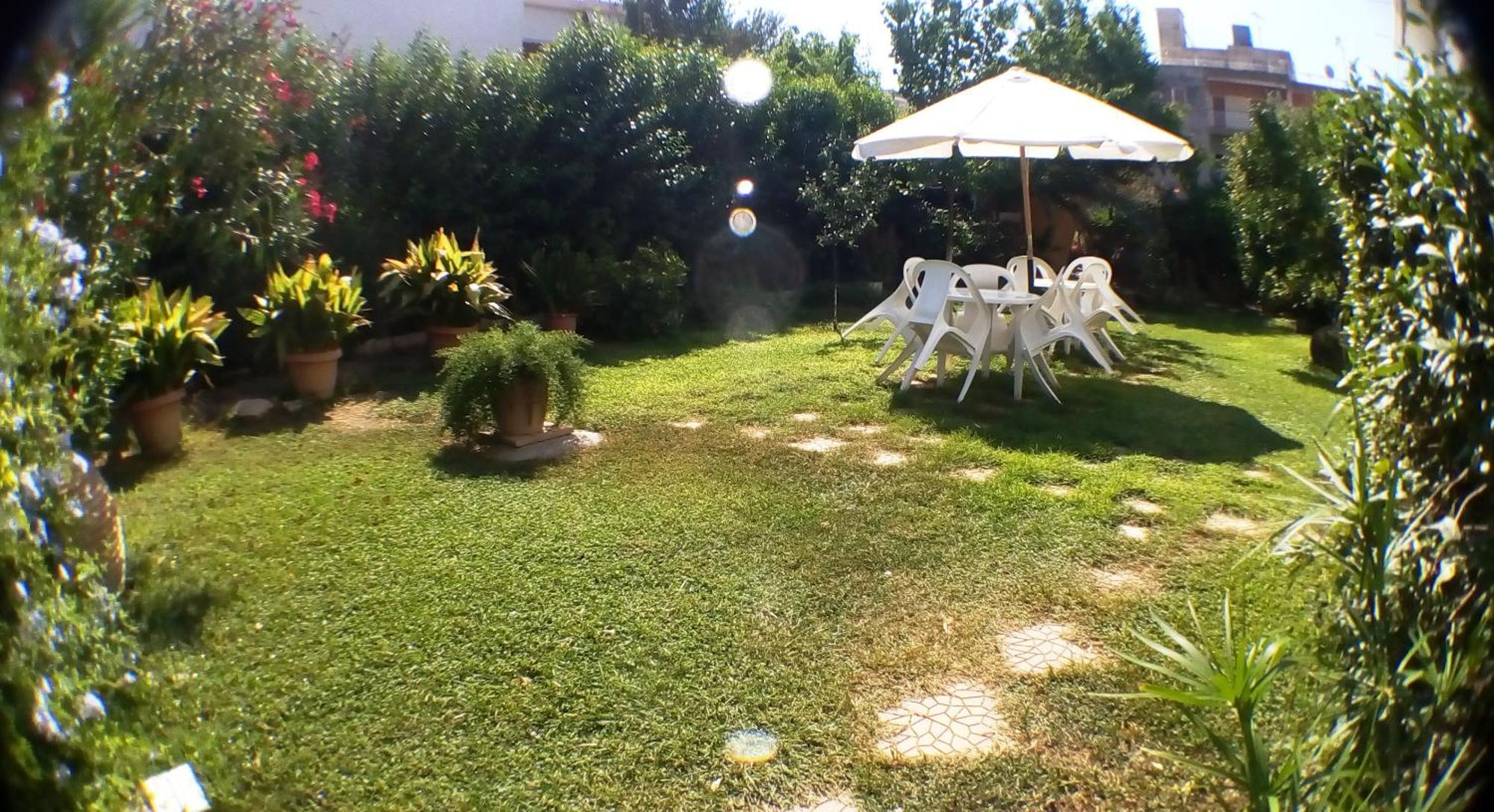 Araliki Apartments & Studios Loutra Edipsou  Buitenkant foto