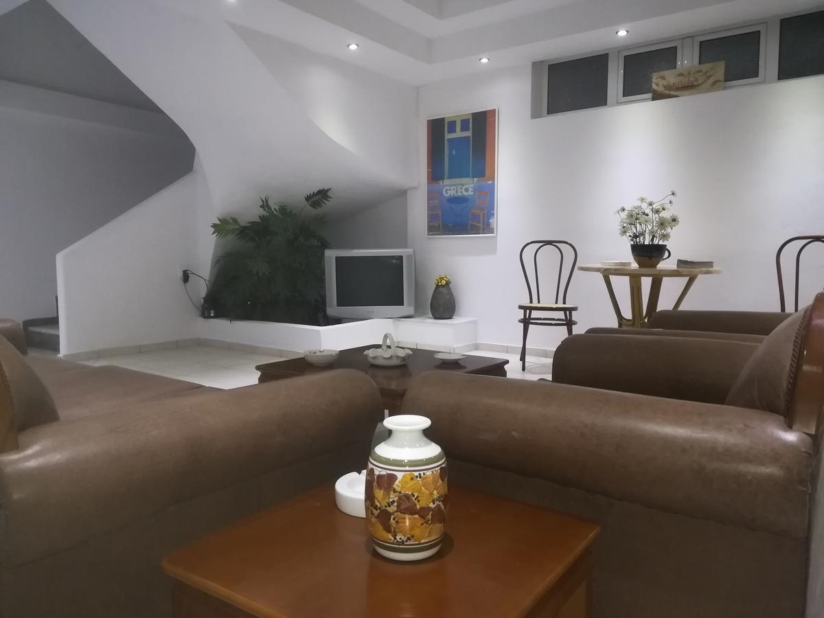 Araliki Apartments & Studios Loutra Edipsou  Buitenkant foto